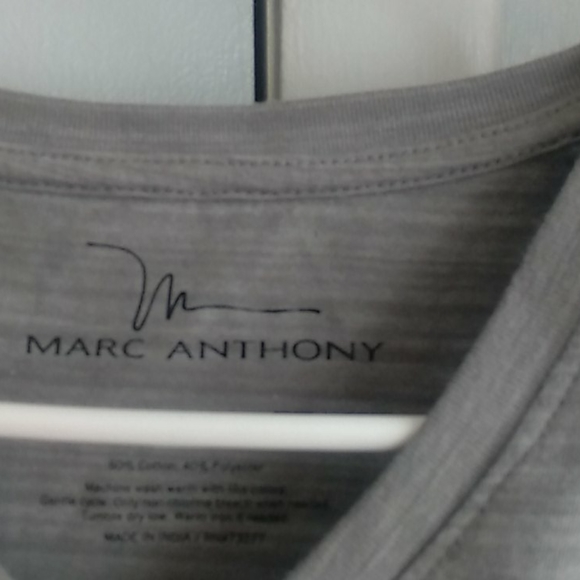 Marc Anthony V neck shirt - Picture 2 of 3